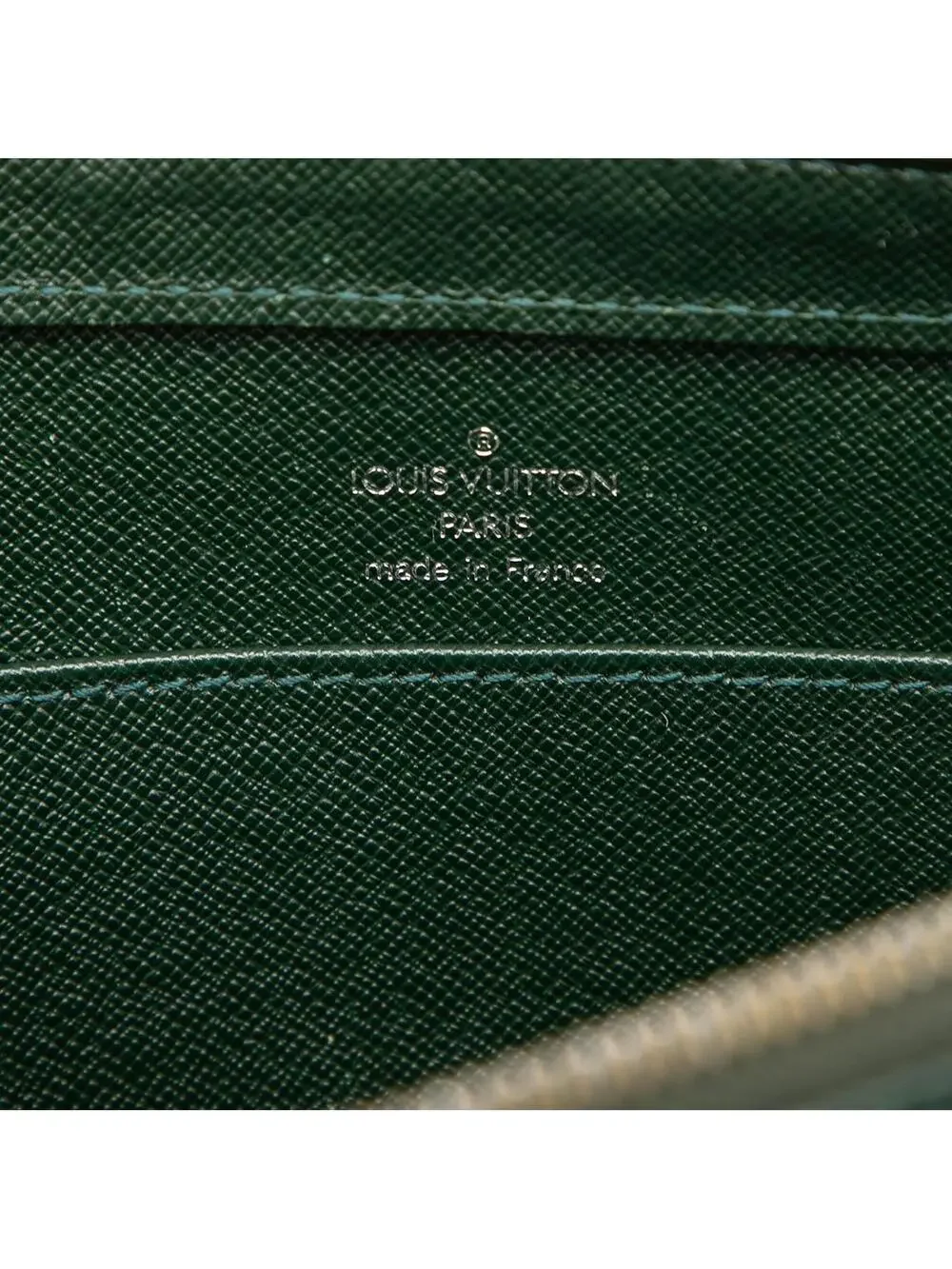 Louis Vuitton Taiga Pochette Baikal #361172L46B